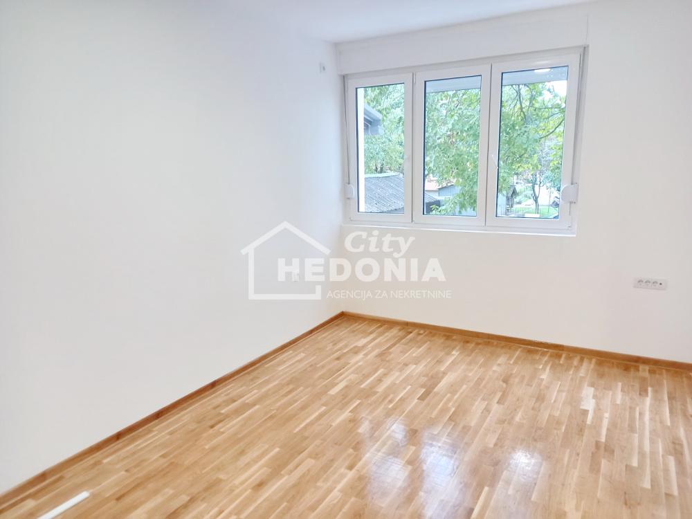 Zemun polje, nov, 3.0, odmah useljiv ID#9634 85.000 €