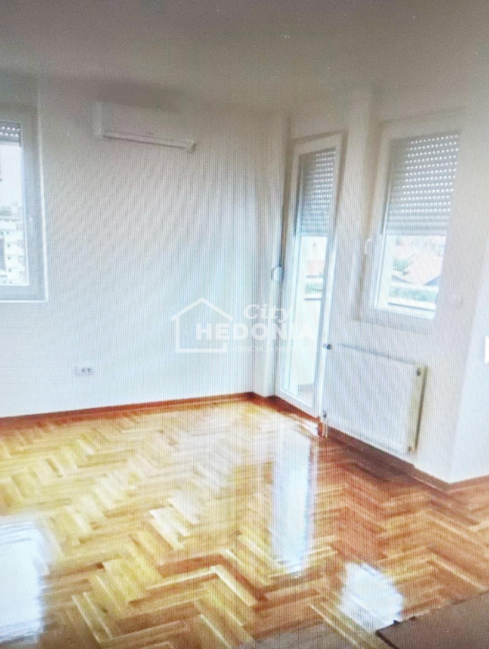 Mirijevo, noviji, 2.5, svetao, parking mesto ID#9635 133.800 €